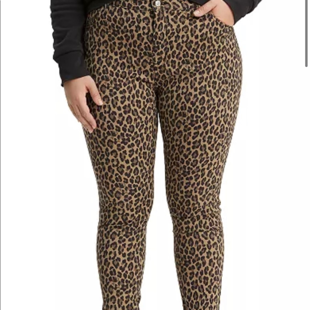 Levi’s 720 super skinny leopard print 24w